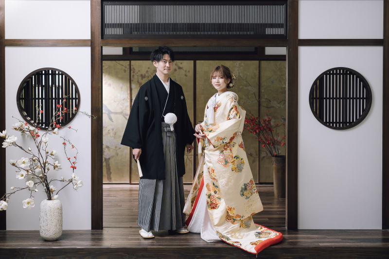 まずはカッチリと…