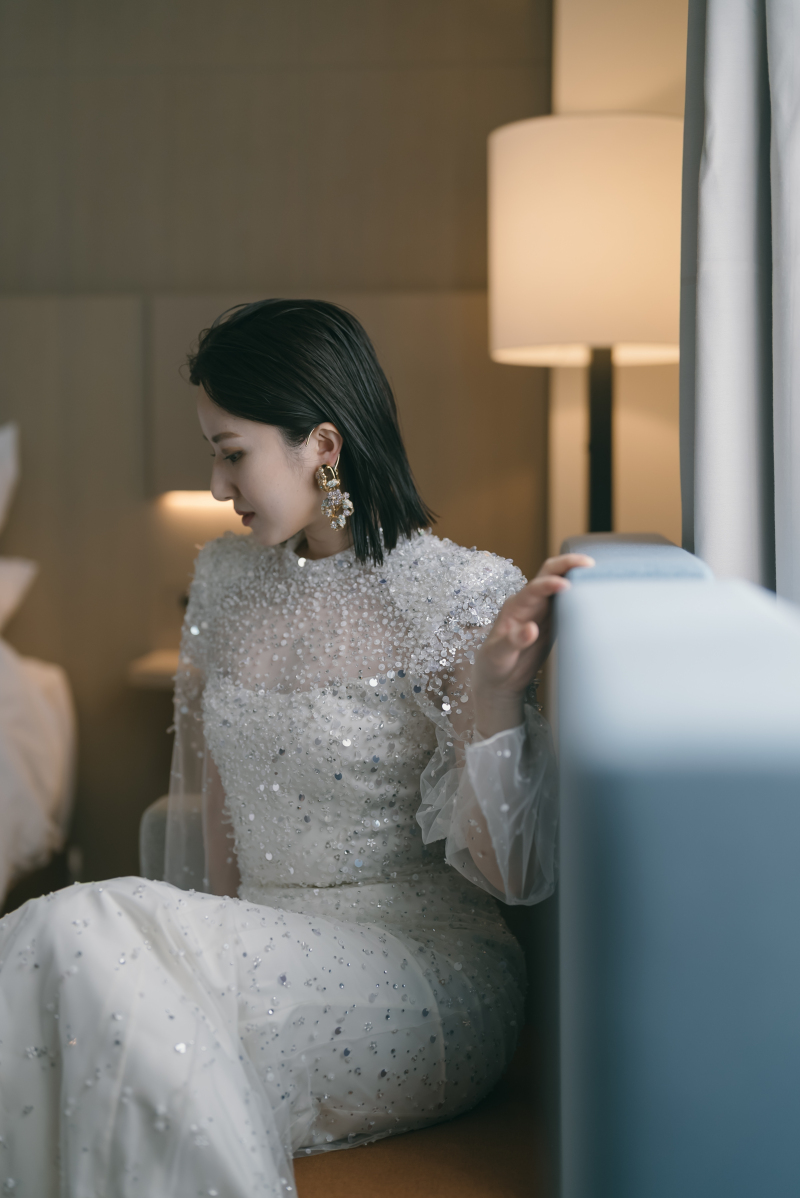 クルーネックドレス