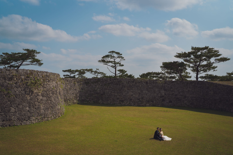 芝生でのんびり