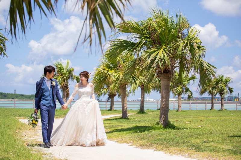 ドレス姿でお散歩