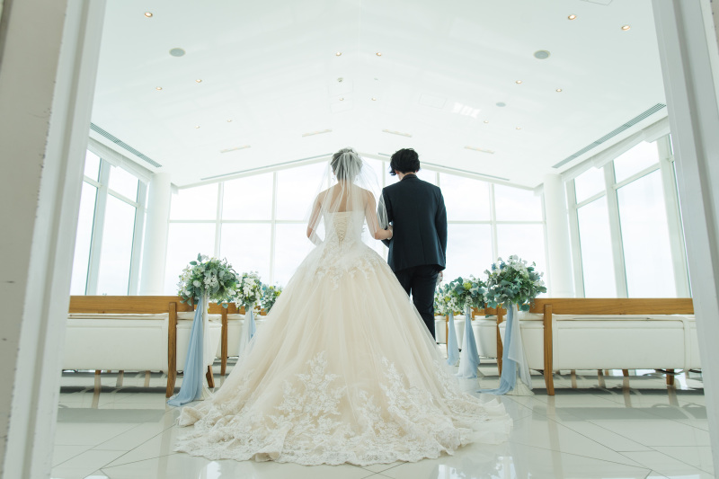 白いチャペルで