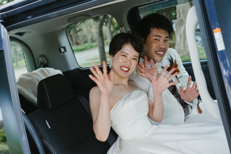 手を振りー撮影終了