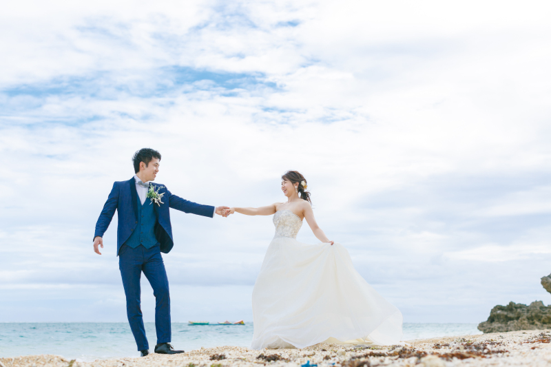 今日の天気はくもり。