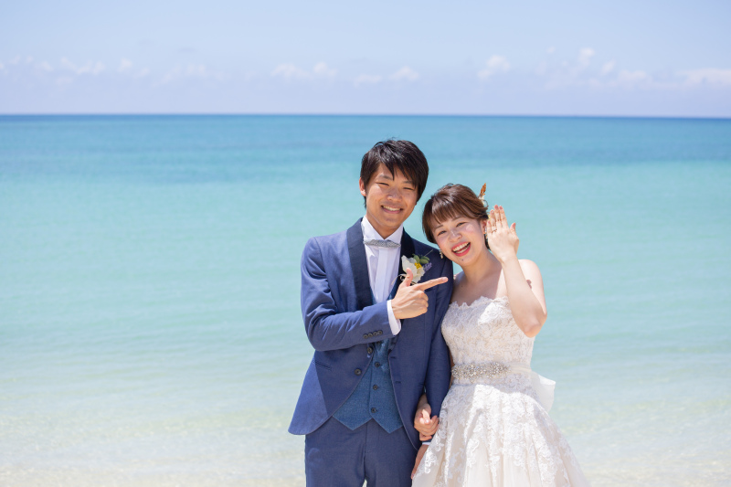 沖縄での思い出を笑顔いっぱい