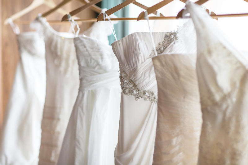 海外ブランドの風格漂う個性豊かなドレスラインナップ