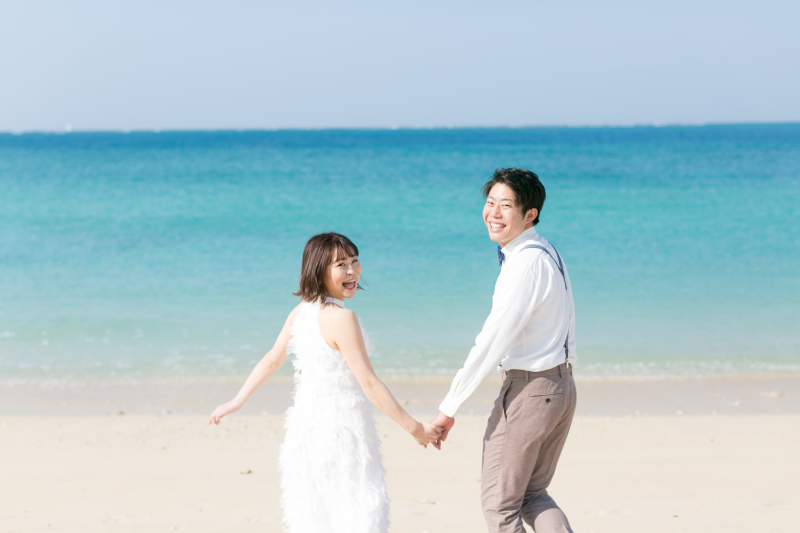 青い海と白い砂浜が美しい「日中撮影」