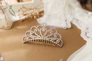 【ヘッドアクセサリー】ストーンのミニティアラ02