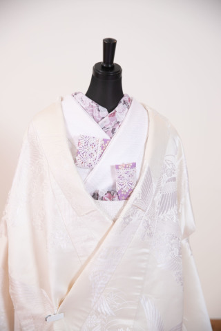 パープル×レースの洋風半襟＆花嫁小物の白無垢コーディネート