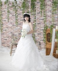 細身Aラインのバイアスレースドレス♪