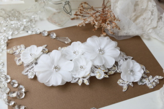 【ヘッドアクセサリー】ホワイトフラワーのボンネ