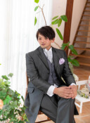 シルバーグレーのフロックコート