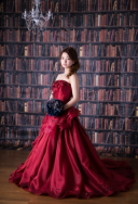 ワインレッドのシックなAラインドレス