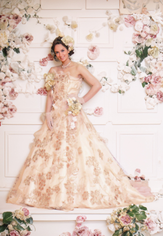 ベージュピンクのニュアンスカラードレス♡