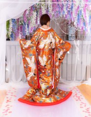 オレンジのキラキラ色打掛