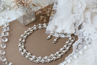 【アクセサリー】キラキラとパールのネックレス＆イヤリング