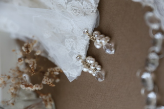 【アクセサリー】パールとクリスタルのイヤリング