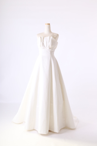 シンプル大人のスレンダーAラインドレス