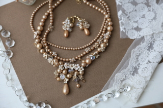 【アクセサリー】ブラウン涙型パールのネックレス＆イヤリング