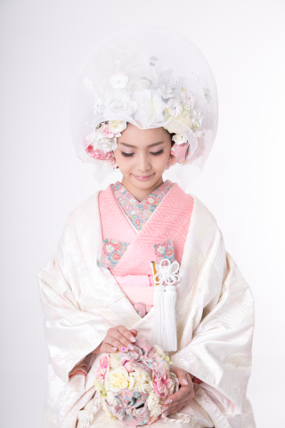 【白無垢コーディネート】ピンクの掛下と小物でかわいらしく♪