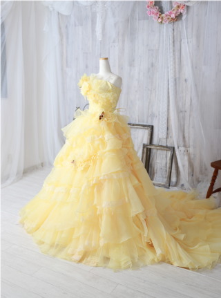 イエローのプリンセスラインドレス☆