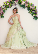 若草色のAラインドレス