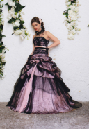 ピンク✖️黒レースのオトナかわいいドレス