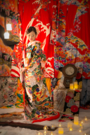 刺繍がたっぷりの贅沢な色打掛