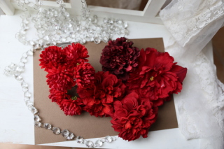 【ヘッドフラワー】レッド系ダリア、ピンポンマム