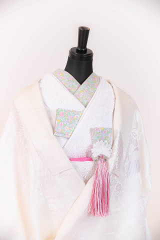 夢かわミントグリーンの小花柄花嫁小物の白無垢コーディネート