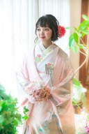 ふんわり淡いパールピンクにプラチナ箔が美しい洋風色打掛