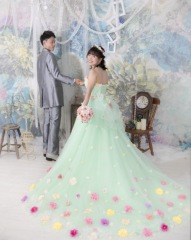 お花いっぱいのミントグリーンドレス♪