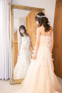 花びらがかわいい♪ニュアンスピンクのソフトマーメイドドレス♪