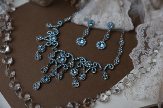 【アクセサリー】ブルーのキラキラネックレス＆イヤリング