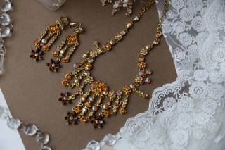 【アクセサリー】アンバーカラーのネックレス＆イヤリング