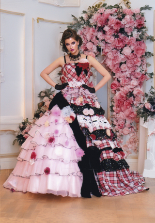 赤チェックのキュートなドレス