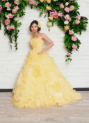 イエローのふわふわプリンセスドレス