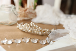 【ヘッドアクセサリー】パールのシンプルティアラ