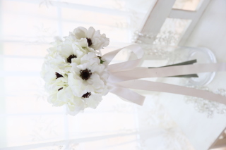 【ブーケ】アネモネのクラッチブーケ