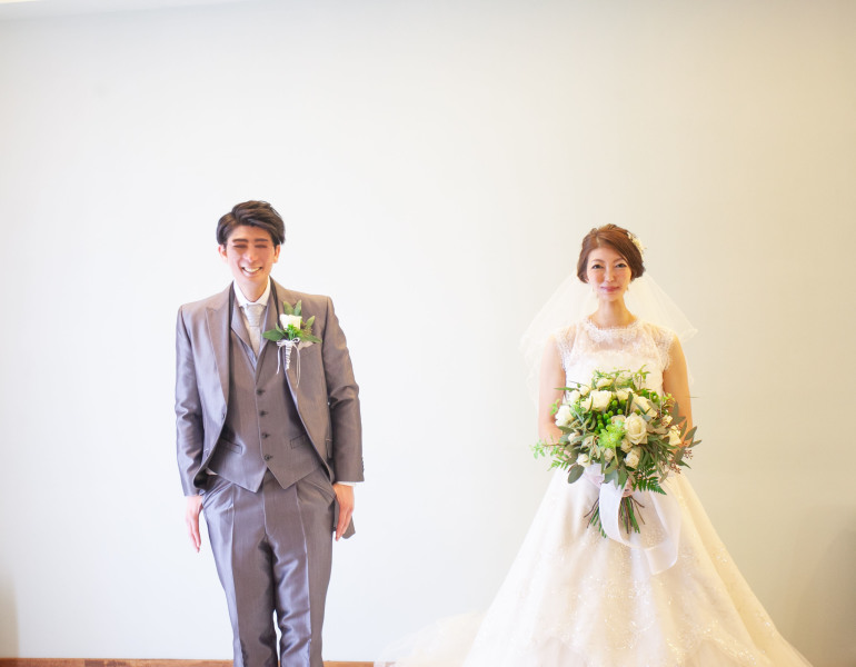 ブルーの壁がおしゃれ♪