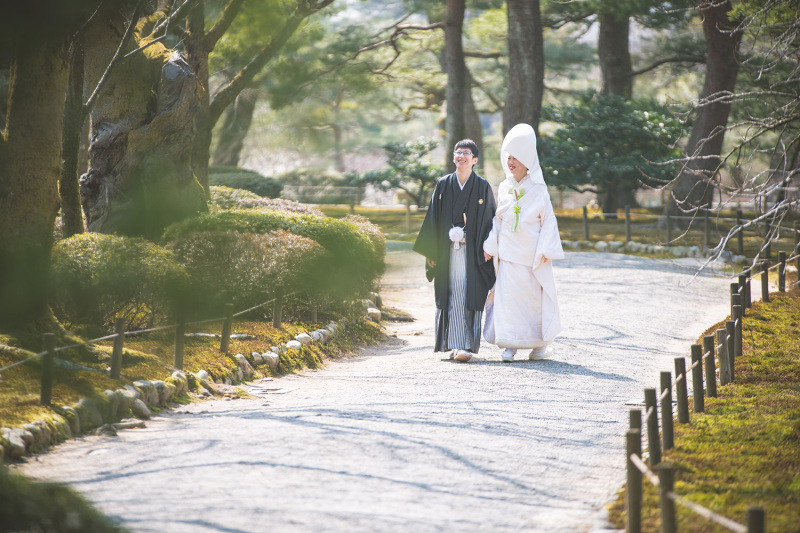 兼六園の園内をお散歩しながら