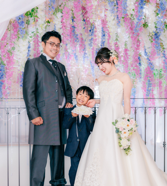 子供も一緒にファミリーフォトウェディング♪