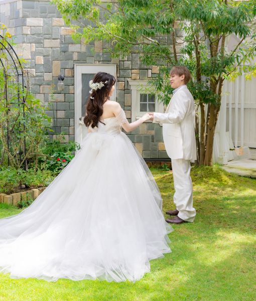 ガーデンでのエスコートショット