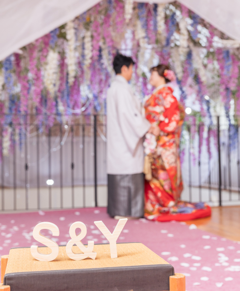 イニシャルオブジェを使った遠近法ショット♪