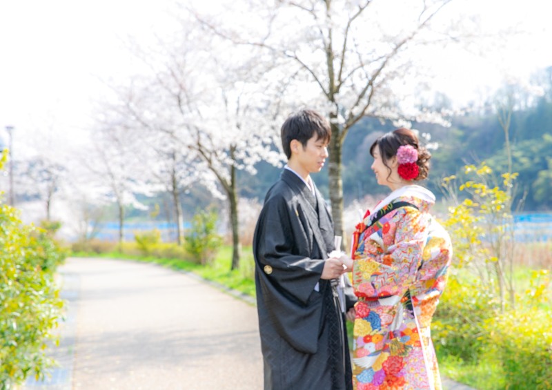 スタジオ近くの桜並木で。。。