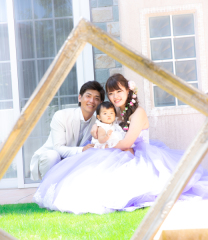 ベビーも一緒にファミリーフォトウェディング♪