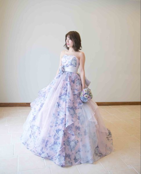 【フォトウェディング専門】貸切邸宅スタジオ アトリエ リシュマリア_カラードレスが豊富