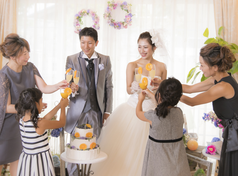 【10名様ビュッフェ料理付き】カジュアルなビュッフェパーティ＋洋装１着フォトウェディング♪