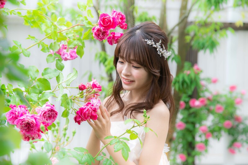 【ソロウェディング洋装１着】（平日限定）プリンセス気分でガーデンロケ＆邸宅貸切♡