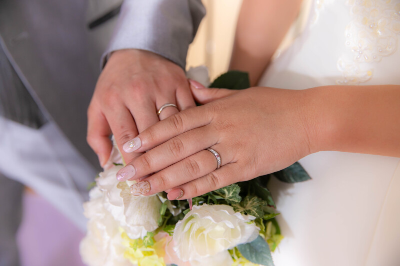 結婚式をしないお二人へ【洋装１着】挙式風シーン・家族写真・両親プレゼント・感謝を伝えるフォトウェディング♪全天候型貸切邸宅で安心