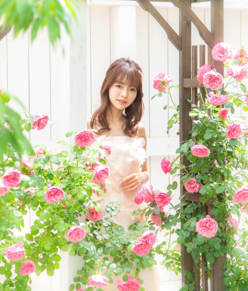 【ソロウェディング洋装１着ラグジュアリー】エステ＆フラワーバス＆ネイル＆ランチ＆アルバム付き！プリンセス気分を満喫♡